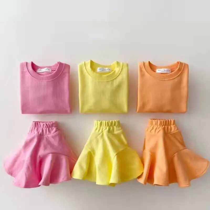 Fashionable summer skirt set